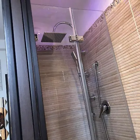 Romeo Guest house