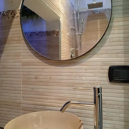 Romeo Guest house